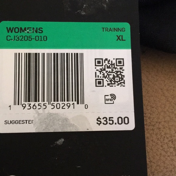 Brand New Nike pro shirt - Picture 6 of 7